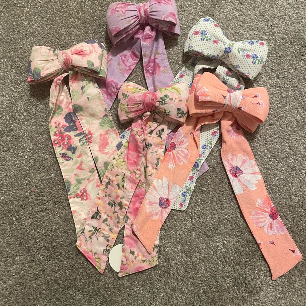LoveShackFancy Lorna Bow Barette lot of 5